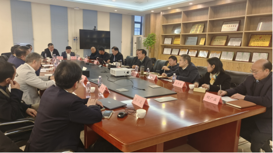 新闻稿--张联盟院士一行来咸开展科技行活动436.png